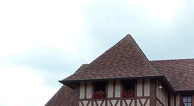 Maison en pierre et colombage. Région Bellou – Livarot. Département 14 (Calvados).